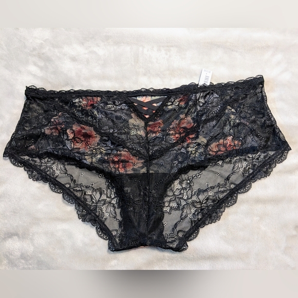 TORRID, NWT, Microfiber Mid Rise Hipster, Lace, XO Black Panty, Size 4X, Skulls - Picture 11 of 13